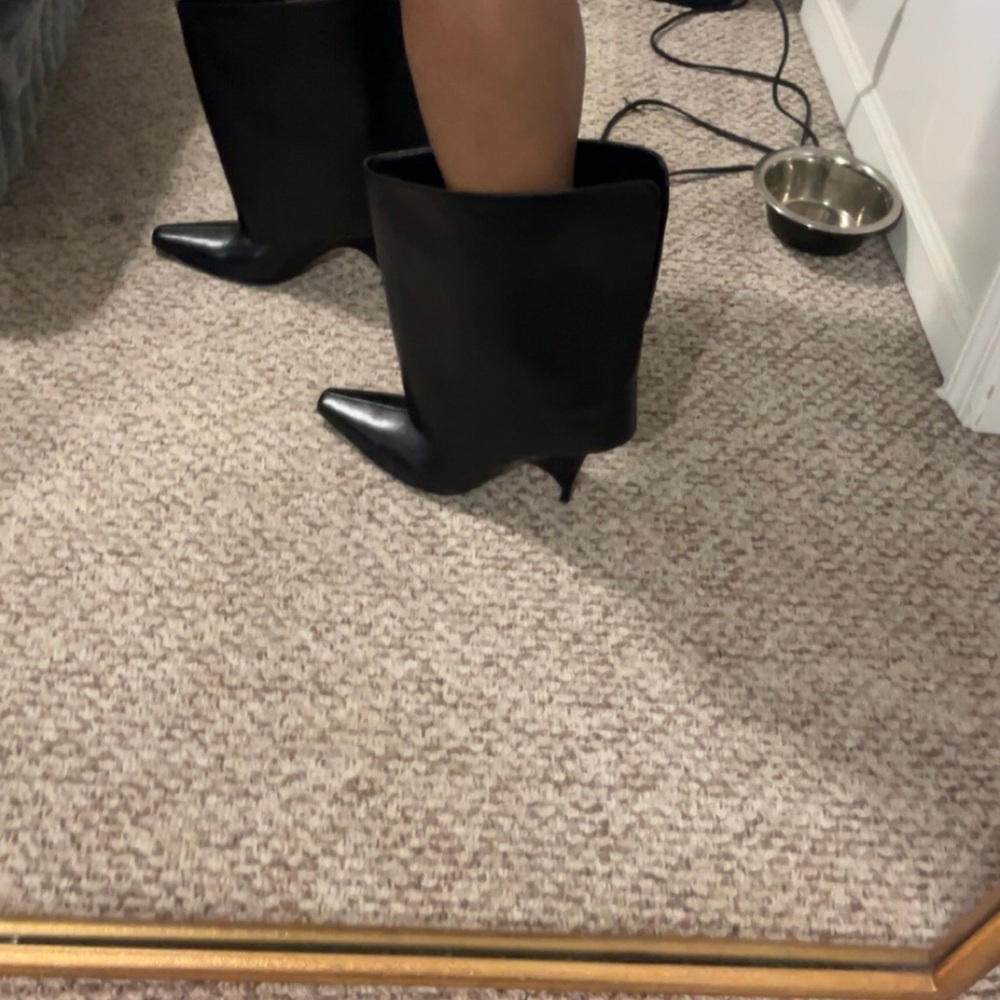 Woods by Jordyn Rev Boots! - Picture 8 of 8